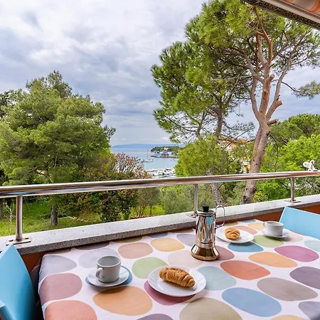 Utmar Apartment Cres