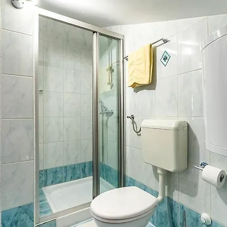 Utmar Apartment