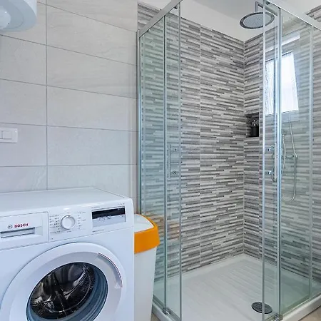 Utmar Apartament *