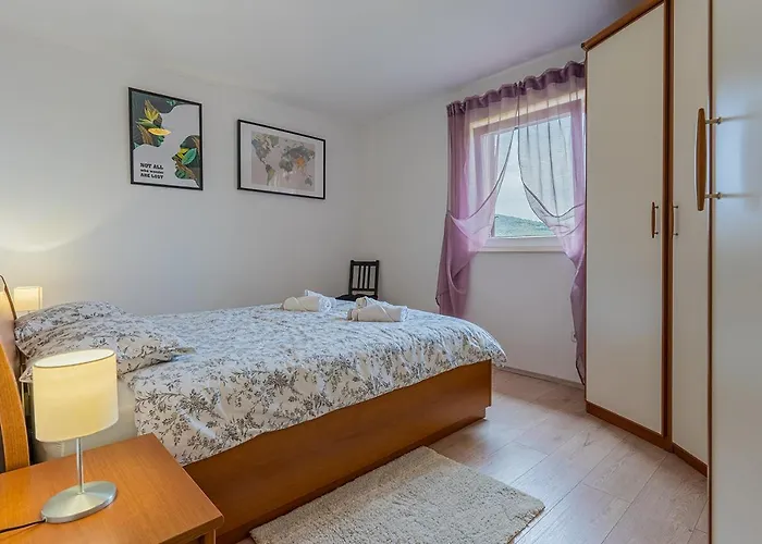 شقة Utmar كريس